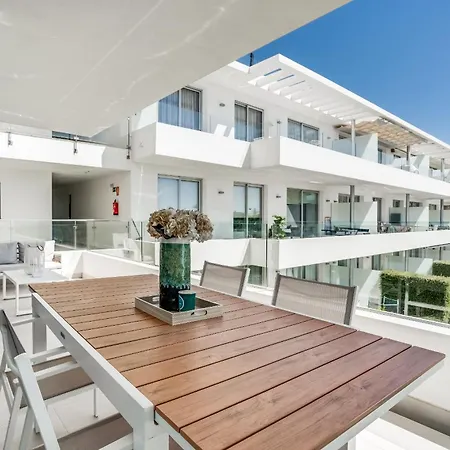 Bel Air - Modern 2br With Terrace, Pool And Close To The Apartamento