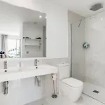 Bel Air - Modern 2br With Terrace, Pool And Close To The