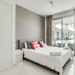 Bel Air - Modern 2br With Terrace, Pool And Close To The *